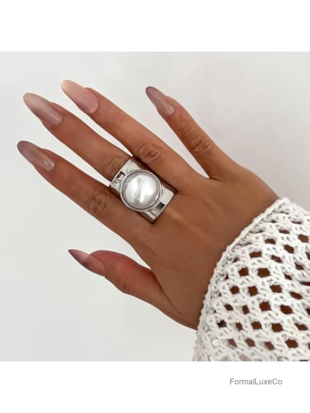 Chunky Gold White Pearl Statement Knuckle Ring for Women - Alloy Steel, Vintage